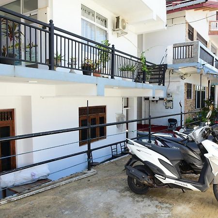 Hotel Happy Tuna Hikkaduwa Luaran gambar