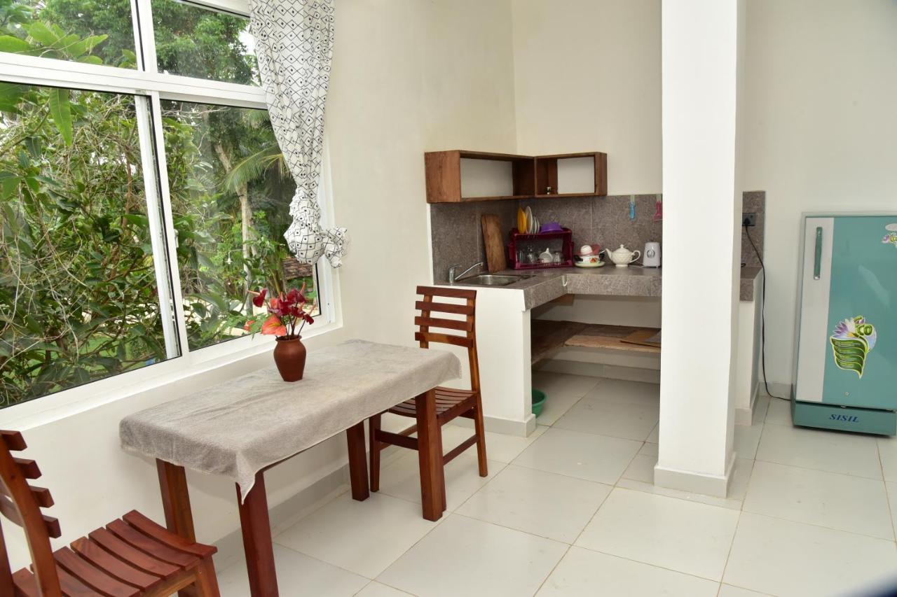 Hotel Happy Tuna Hikkaduwa Luaran gambar