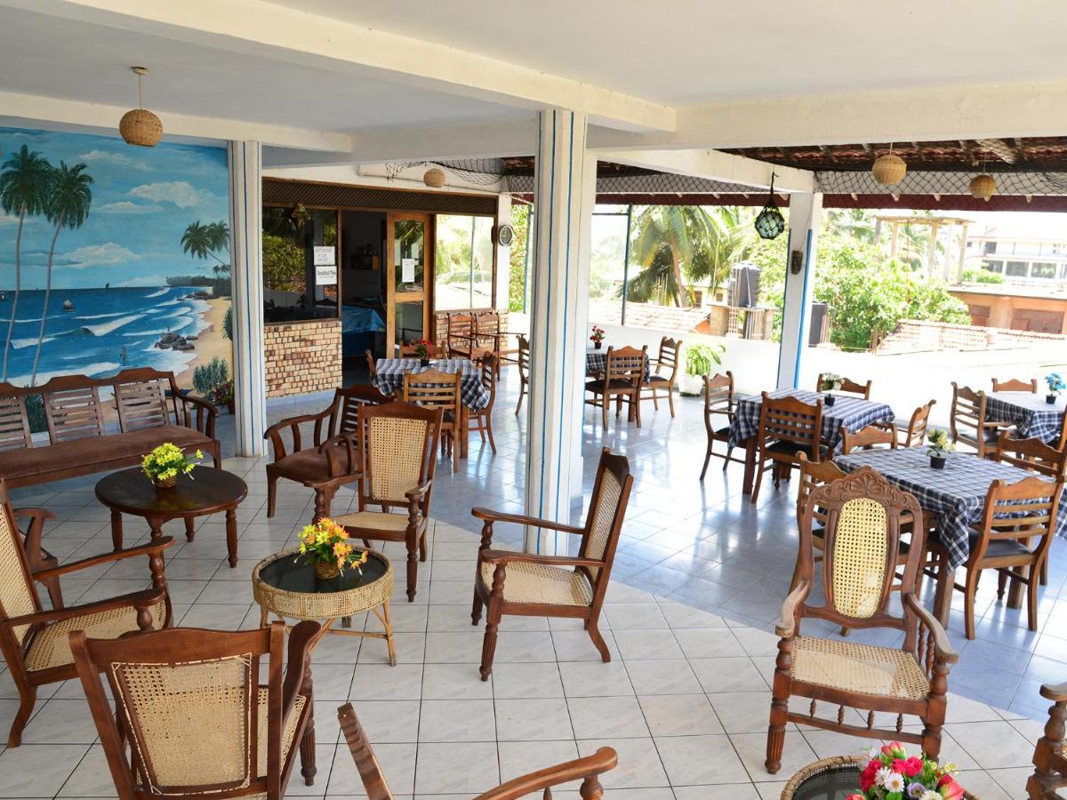 Hotel Happy Tuna Hikkaduwa Luaran gambar