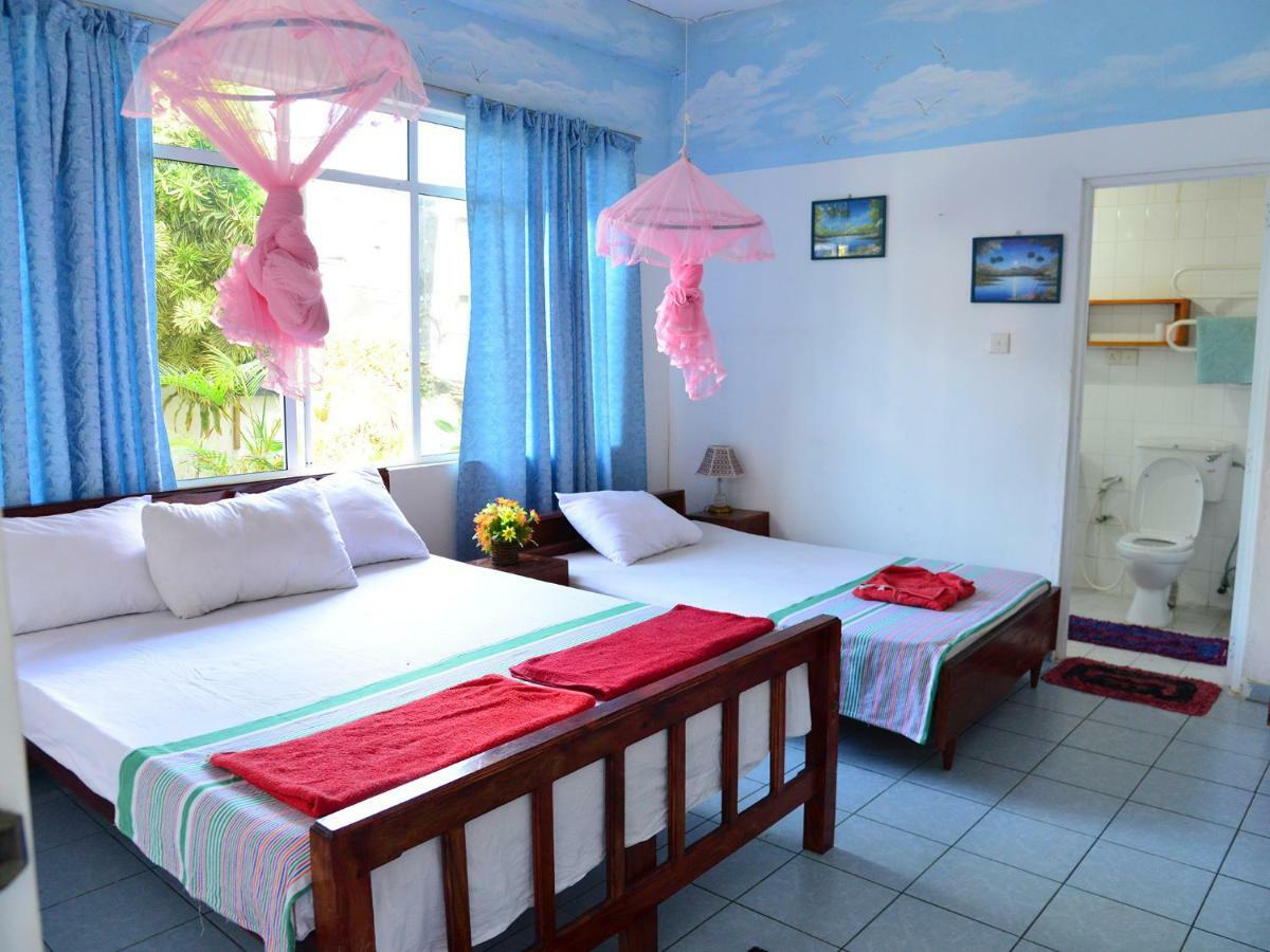 Hotel Happy Tuna Hikkaduwa Luaran gambar