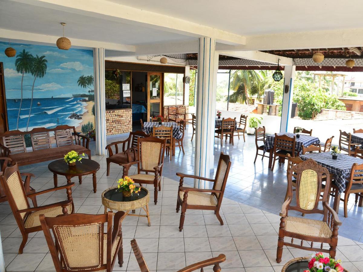 Hotel Happy Tuna Hikkaduwa Luaran gambar
