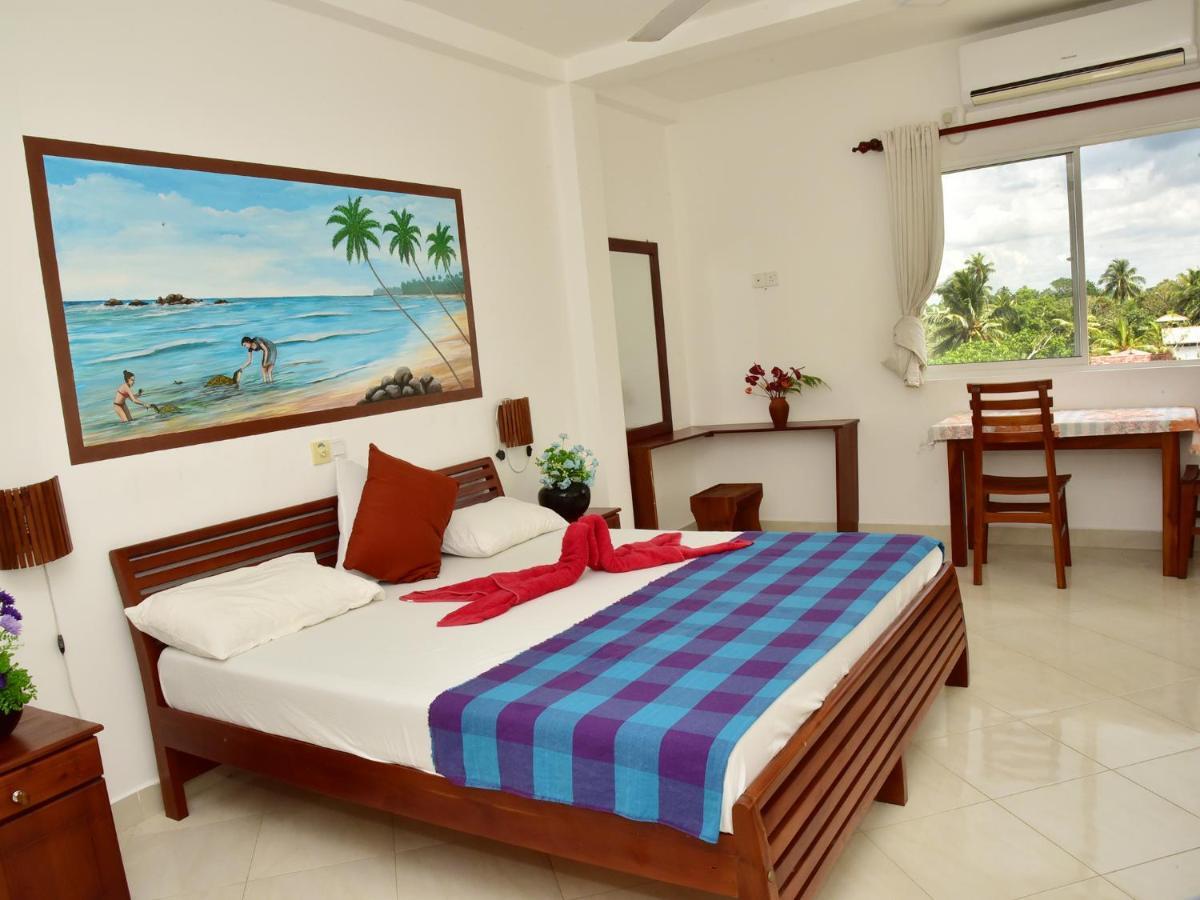 Hotel Happy Tuna Hikkaduwa Luaran gambar