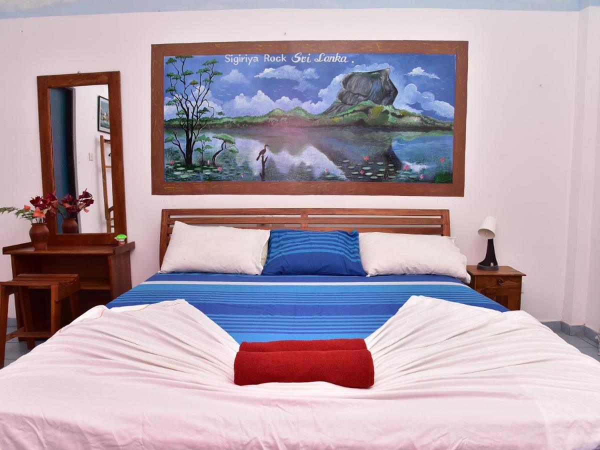 Hotel Happy Tuna Hikkaduwa Luaran gambar
