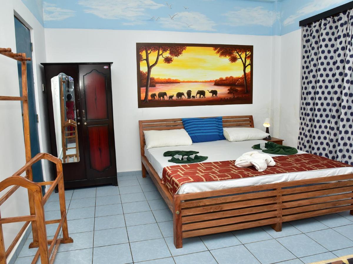 Hotel Happy Tuna Hikkaduwa Luaran gambar