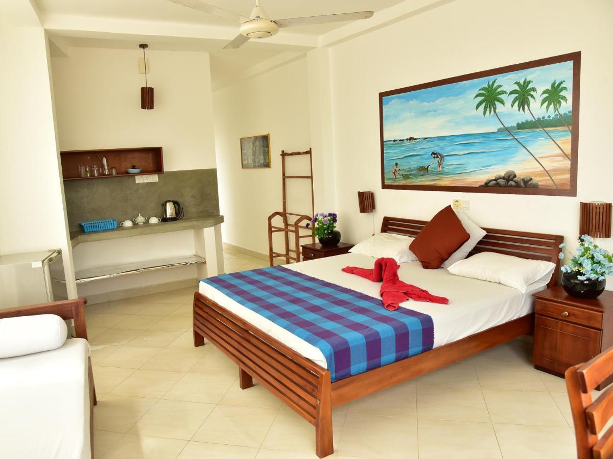 Hotel Happy Tuna Hikkaduwa Luaran gambar