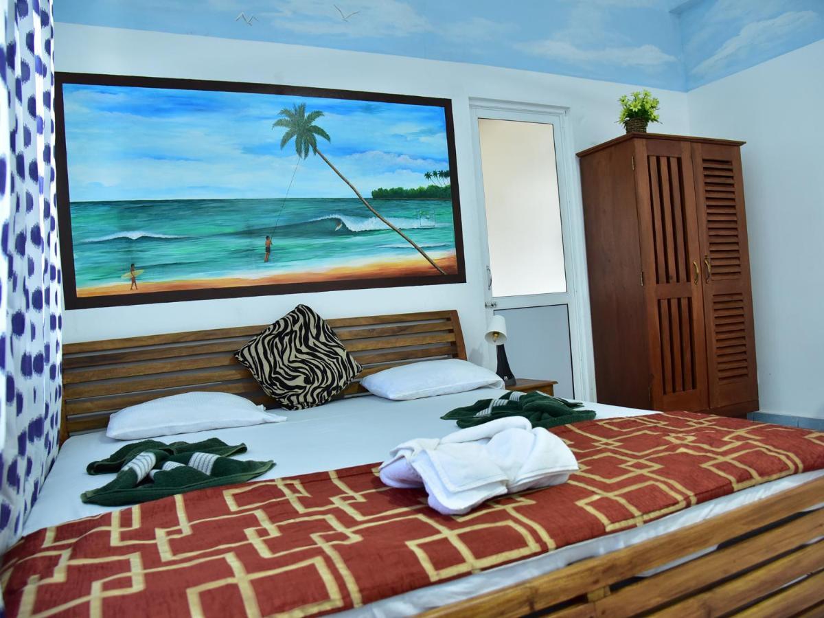 Hotel Happy Tuna Hikkaduwa Luaran gambar